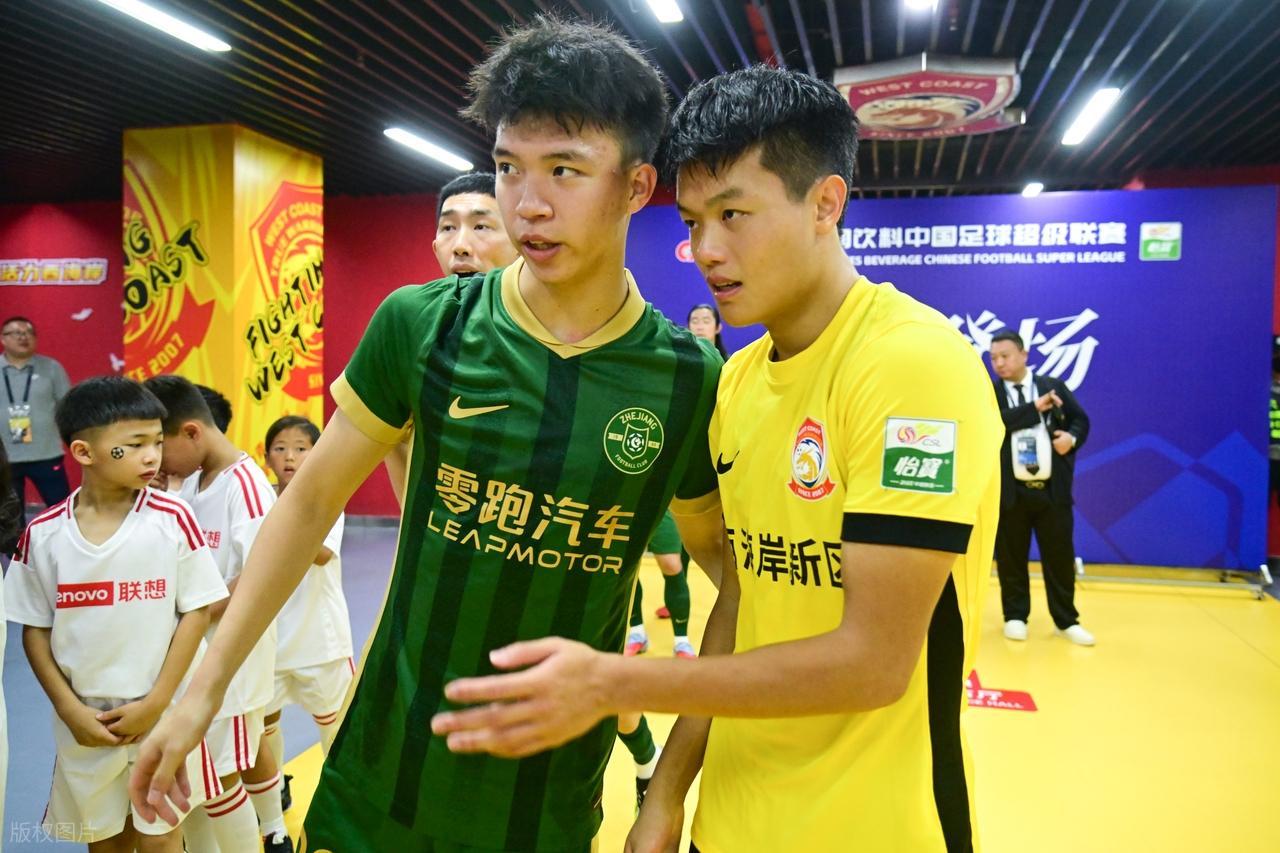 世界杯官方直播客户端下载最新版-大反转！上港失而复得，王燊超接班人来了，国足王牌新星正式加盟